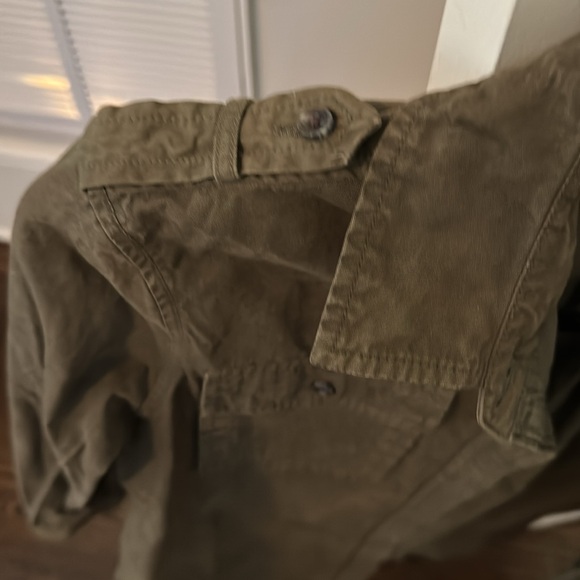 Women’s small banana republic light weight shirt jacket never worn - Picture 3 of 3